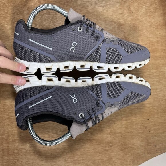 On Cloud Women Size 9 Swiss Engineering Running Shoes - Picture 8 of 11